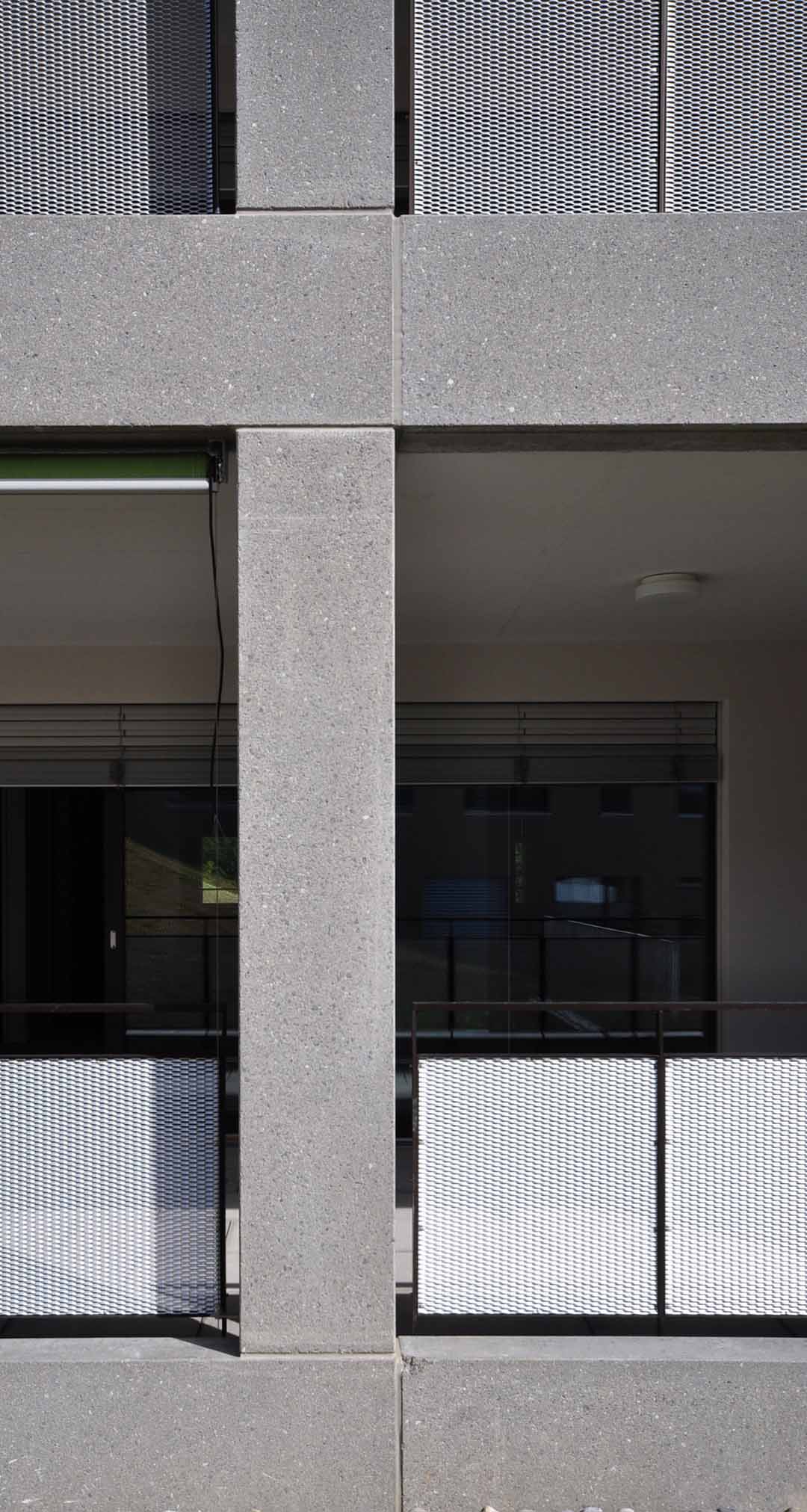 pfarch_Unter_Sidhalde_6_8_10_Detailansicht_Loggia